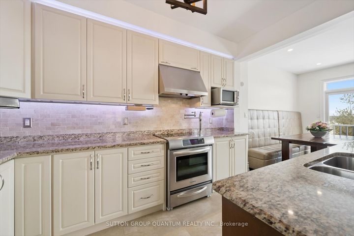 Photo 12 at 68 Westowanis Drive, Clairville, Toronto