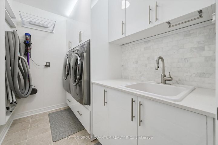 Photo 15 at 68 Westowanis Drive, Clairville, Toronto