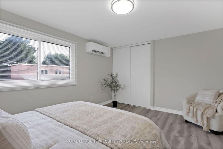 Photo 16 at 158 Woody Vine Way, Bayview Village, Toronto