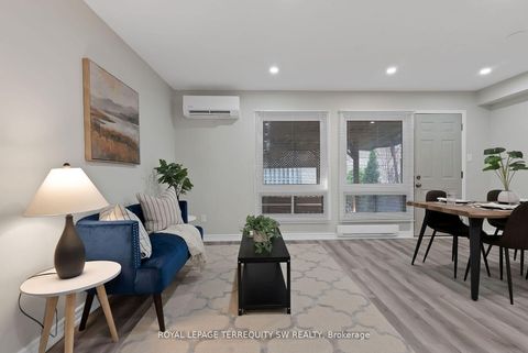 Photo 5 at 158 Woody Vine Way, Bayview Village, Toronto