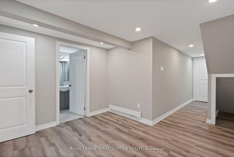 Photo 25 at 158 Woody Vine Way, Bayview Village, Toronto