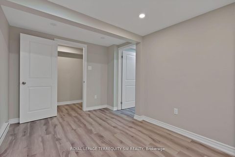 Photo 26 at 158 Woody Vine Way, Bayview Village, Toronto