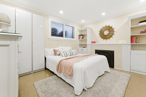 Photo 33 at 21 Ivy Lea Crescent, Queensway, Toronto