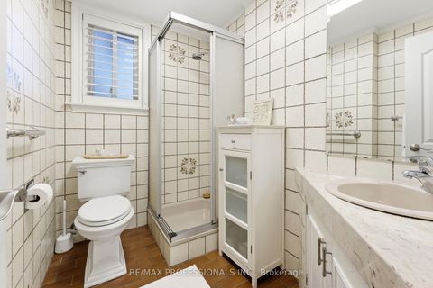 Photo 35 at 21 Ivy Lea Crescent, Queensway, Toronto