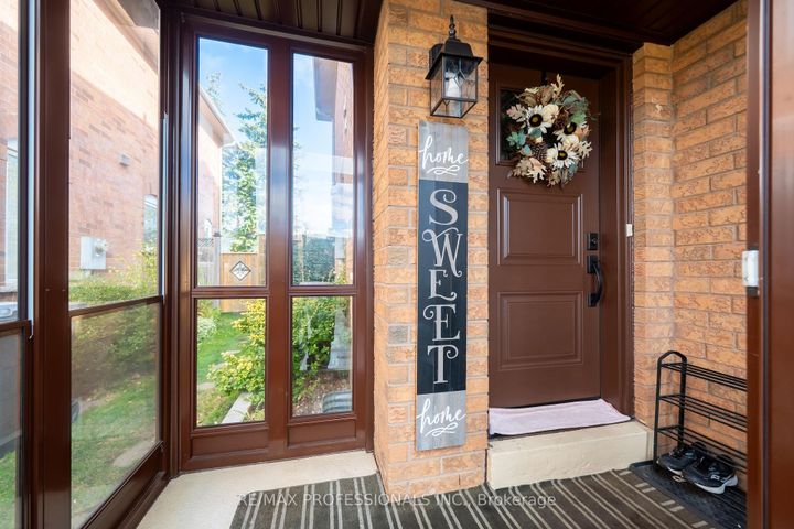 Photo 2 at 99 Desert Sand Drive, Wellington, Brampton