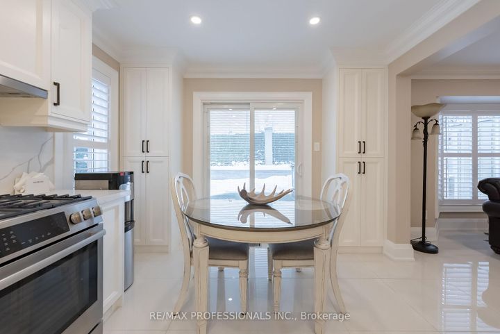 Photo 12 at 99 Desert Sand Drive, Wellington, Brampton