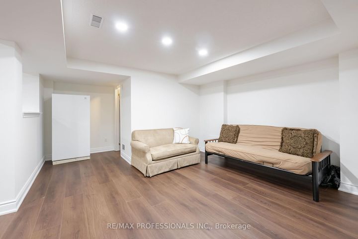 Photo 32 at 99 Desert Sand Drive, Wellington, Brampton