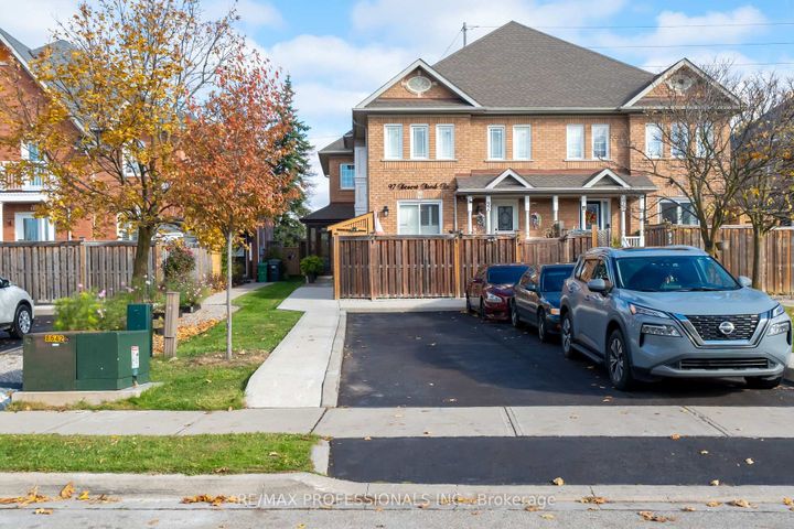 Photo 39 at 99 Desert Sand Drive, Wellington, Brampton