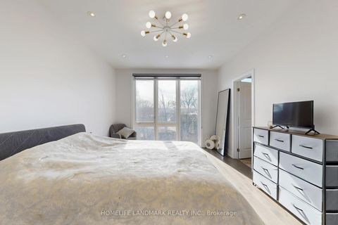 Photo 18 at 22 Crestridge Drive, Patterson, Vaughan