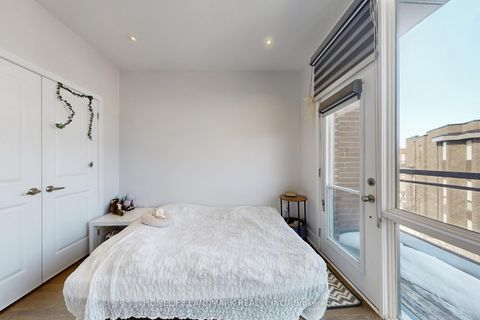 Photo 22 at 22 Crestridge Drive, Patterson, Vaughan