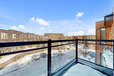 Photo 32 at 22 Crestridge Drive, Patterson, Vaughan