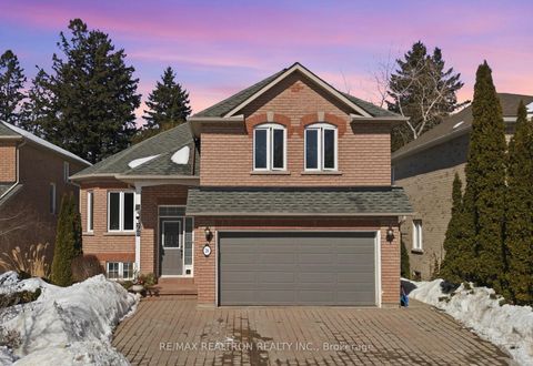 Photo 0 at 28 Headwater Crescent, Oak Ridges Lake Wilcox, Richmond Hill