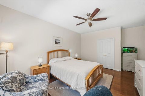 Photo 15 at 28 Headwater Crescent, Oak Ridges Lake Wilcox, Richmond Hill