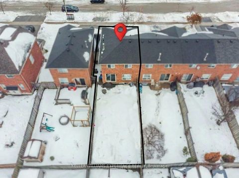 Photo 2 at 70 Weymouth Road, Georgian Drive, Barrie