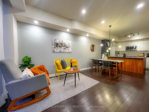 Photo 2 at 41 - 23 Valhalla Inn Road, City Centre West, Toronto