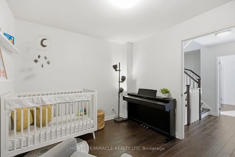 Photo 10 at 41 - 23 Valhalla Inn Road, City Centre West, Toronto