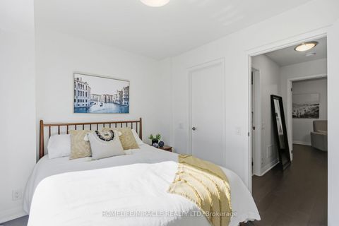 Photo 12 at 41 - 23 Valhalla Inn Road, City Centre West, Toronto