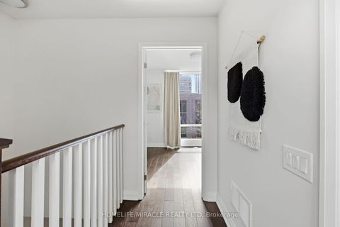 Photo 17 at 41 - 23 Valhalla Inn Road, City Centre West, Toronto