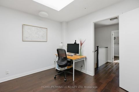 Photo 18 at 41 - 23 Valhalla Inn Road, City Centre West, Toronto