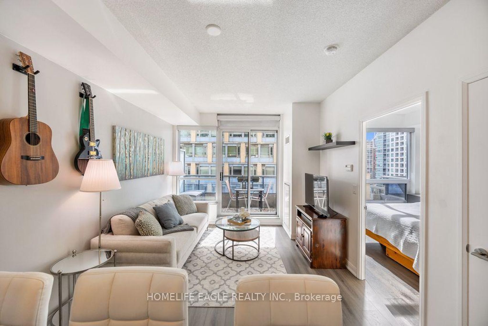 606 - 500 Sherbourne Street, North St. James Town, Toronto by Loree Meneguzzi Real Estate 606 - 500 Sherbourne Street, North St. James Town, Toronto