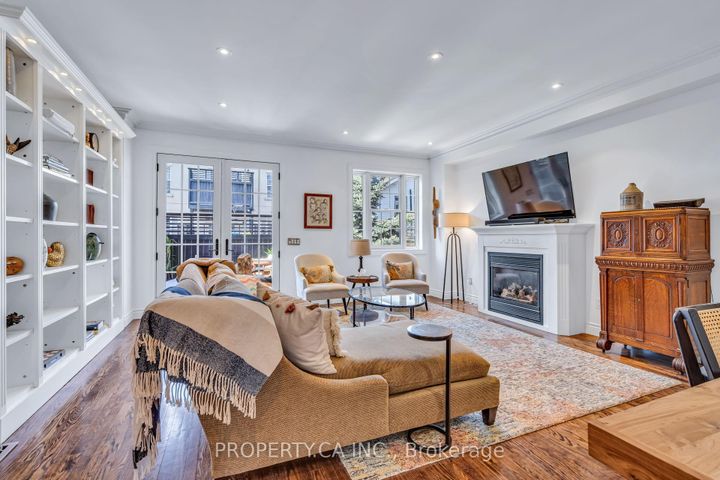 Photo 12 at 50 Stanley Terrace, Niagara, Toronto