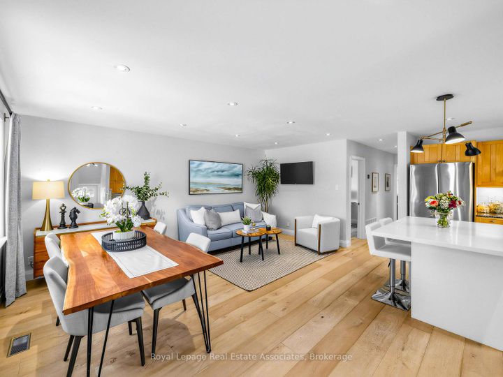 Photo 3 at 96 Angelene Street, Mineola, Mississauga