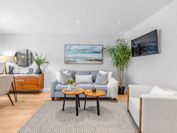 Photo 5 at 96 Angelene Street, Mineola, Mississauga