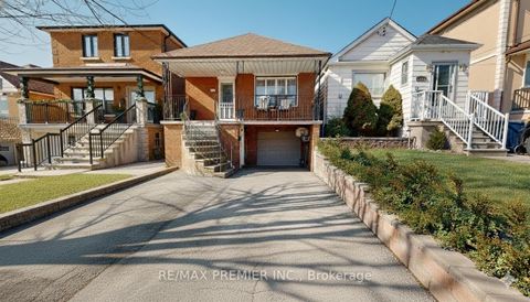 Photo 2 at 52 Montcalm Avenue, Belgravia, Toronto
