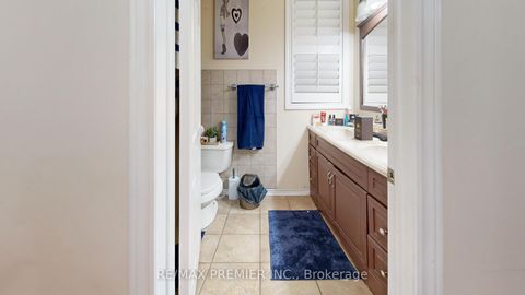 Photo 23 at 52 Montcalm Avenue, Belgravia, Toronto