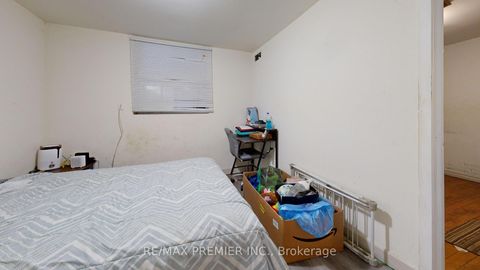 Photo 27 at 52 Montcalm Avenue, Belgravia, Toronto