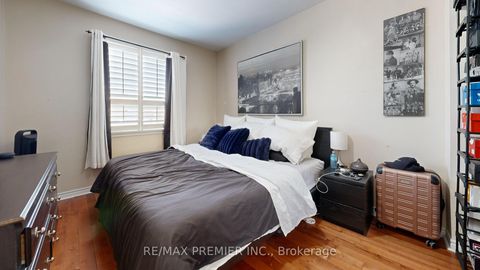 Photo 29 at 52 Montcalm Avenue, Belgravia, Toronto