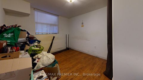 Photo 30 at 52 Montcalm Avenue, Belgravia, Toronto