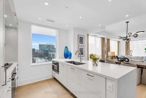 Photo 12 at 610 - 455 Wellington Street W, Waterfront Communities C1, Toronto