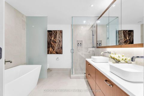 Photo 20 at 610 - 455 Wellington Street W, Waterfront Communities C1, Toronto