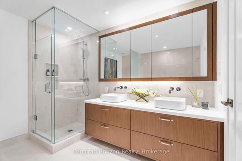 Photo 21 at 610 - 455 Wellington Street W, Waterfront Communities C1, Toronto