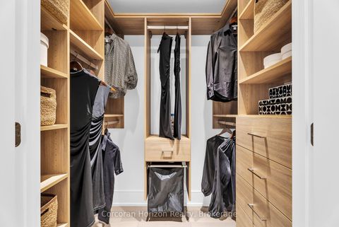 Photo 23 at 610 - 455 Wellington Street W, Waterfront Communities C1, Toronto