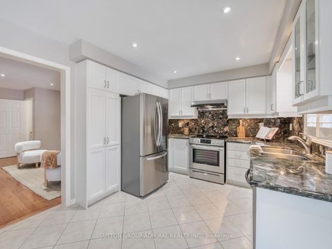 Photo 10 at 76 Orion Avenue, Vellore Village, Vaughan