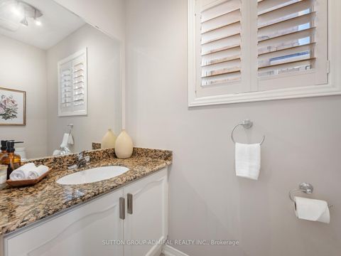 Photo 12 at 76 Orion Avenue, Vellore Village, Vaughan