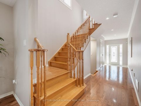 Photo 13 at 76 Orion Avenue, Vellore Village, Vaughan