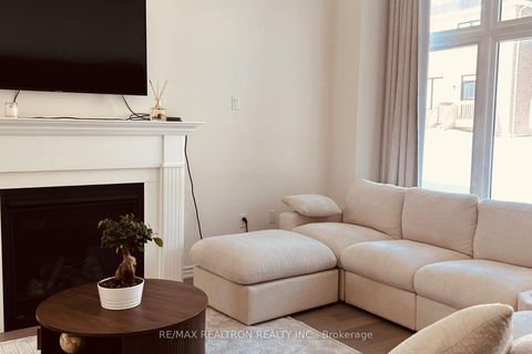 Photo 8 at 1136 Wilmington Avenue, Kedron, Oshawa