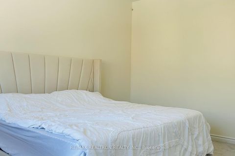 Photo 18 at 1136 Wilmington Avenue, Kedron, Oshawa