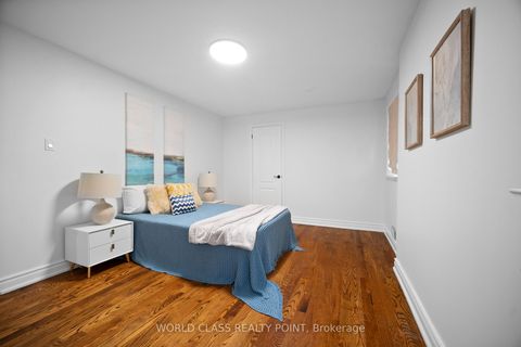 Photo 24 at 118 Anndale Drive, Willowdale East, Toronto