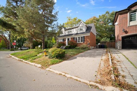 Photo 30 at 118 Anndale Drive, Willowdale East, Toronto