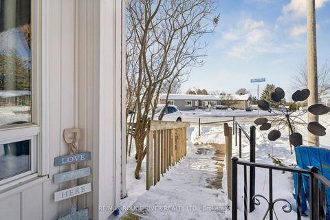 Photo 1 at 35 Hawthorne Drive, Rural Innisfil, Innisfil