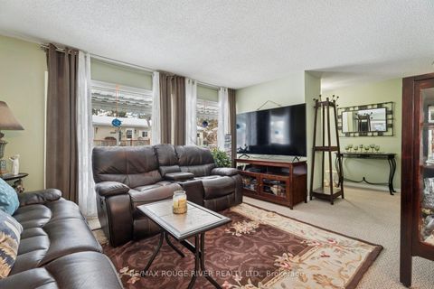 Photo 6 at 35 Hawthorne Drive, Rural Innisfil, Innisfil