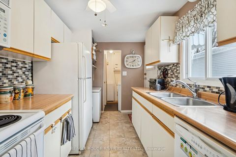 Photo 15 at 35 Hawthorne Drive, Rural Innisfil, Innisfil