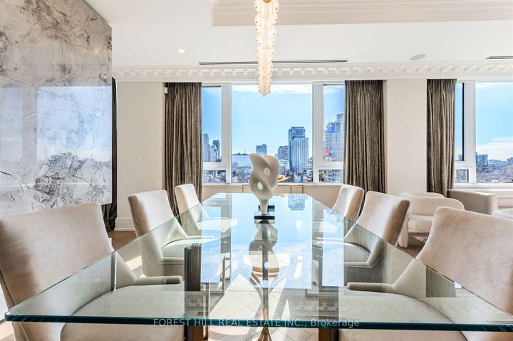 Photo 3 at 602 - 128 Hazelton Avenue, Annex, Toronto