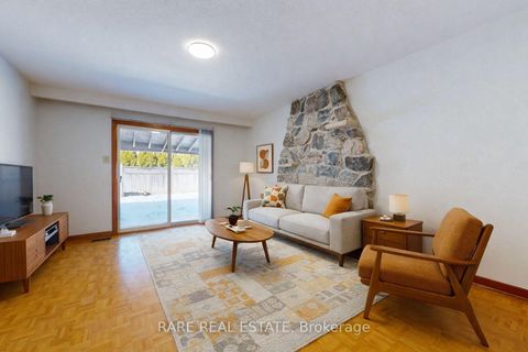 Photo 3 at 87 Pindar Crescent, Pleasant View, Toronto