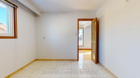 Photo 14 at 87 Pindar Crescent, Pleasant View, Toronto