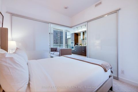 Photo 4 at 1807 - 14 York Street, Waterfront Communities C1, Toronto